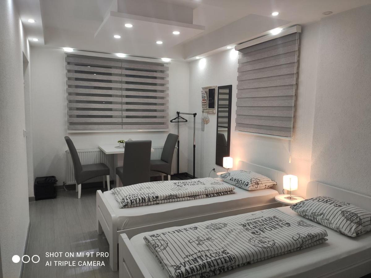 Apartments Airport Inn Dubrave Gornje エクステリア 写真