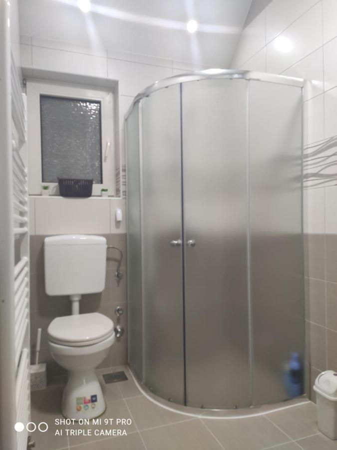Apartments Airport Inn Dubrave Gornje エクステリア 写真