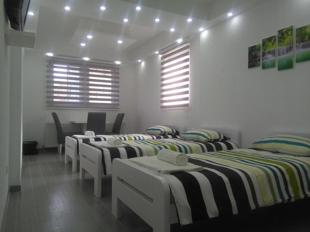 Apartments Airport Inn Dubrave Gornje エクステリア 写真